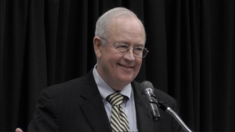 Ken Starr lecturing at UNF. Photo from video by Alex Wilson