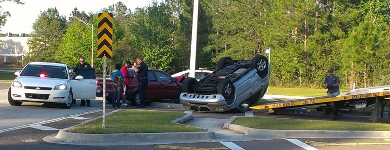 Two cars involved in an accident on Central Parkway. Photo by Jacob Harn