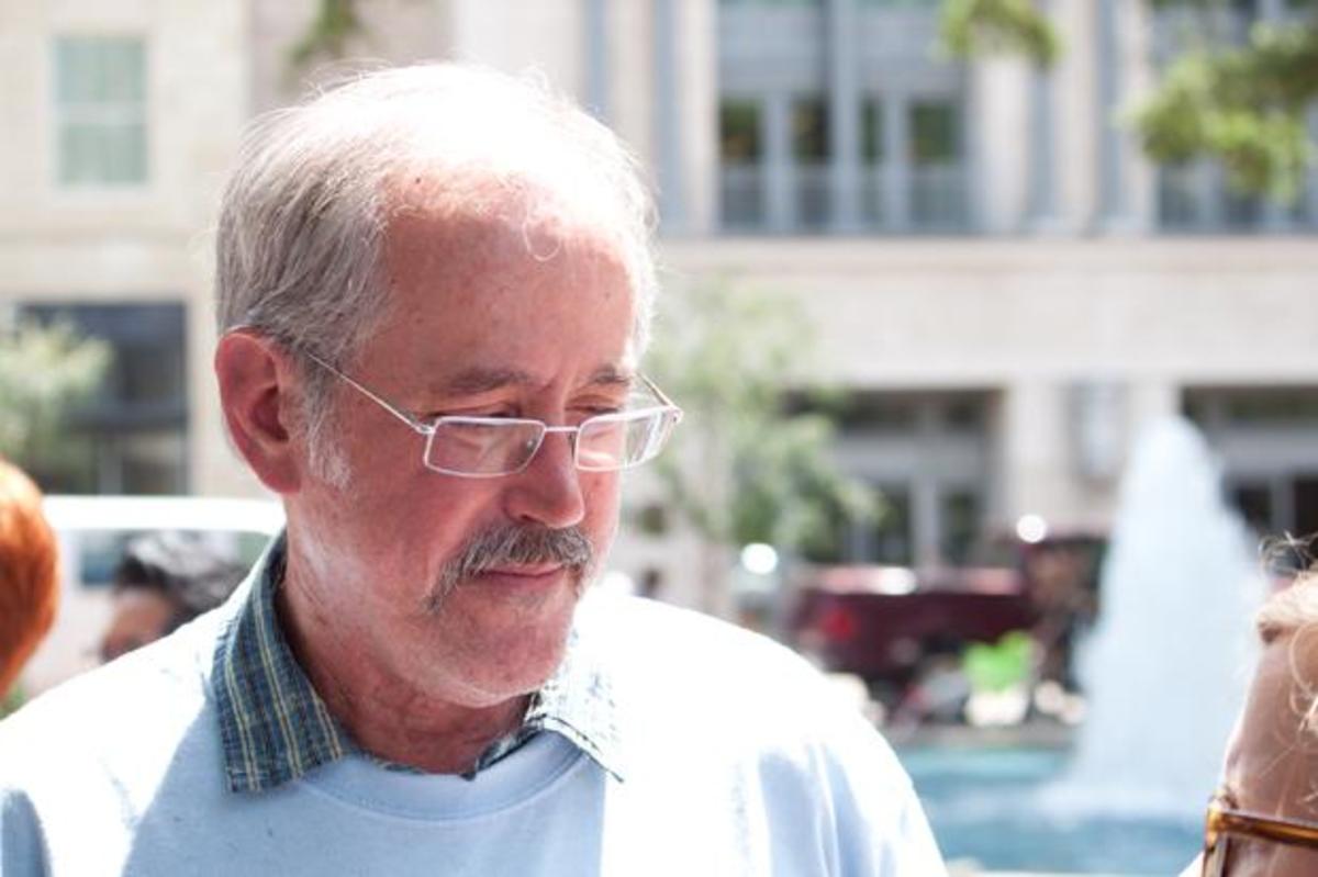 Ron Littlepage from the Florida Times-Union trimmed his beloved beard for the event. Photo by Joshua Brangenberg