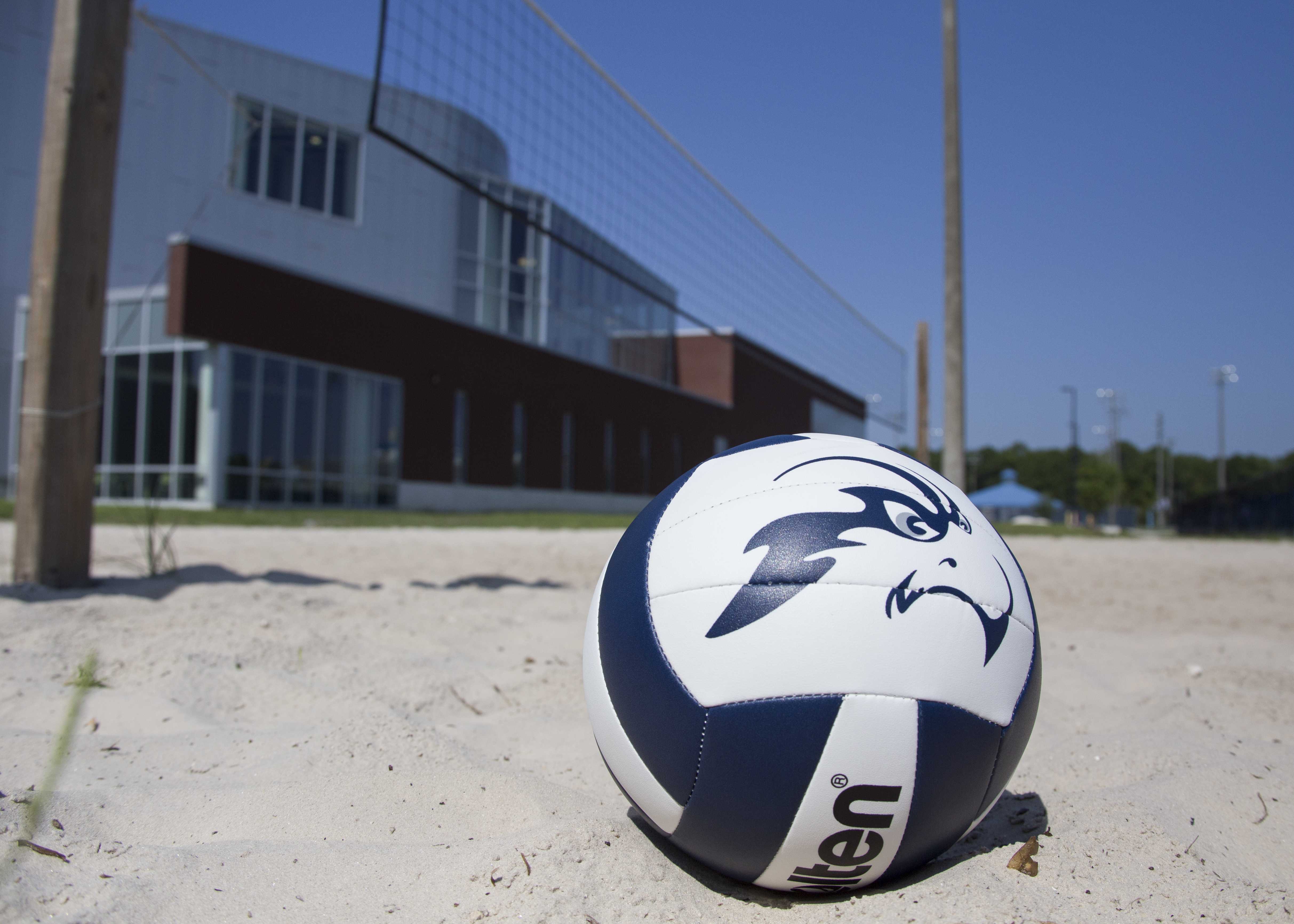 Beach Volleyball opened conference play against the Stetson Hatters Photo by Morgan Purvis