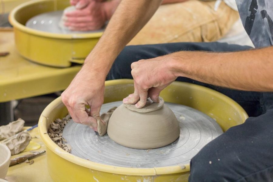 The+UNF+Ceramics+Guild+made+pottery+on+Oct.+7+in+preparation+for+the+Empty+Bowls+charity+event+on+Nov.+17.