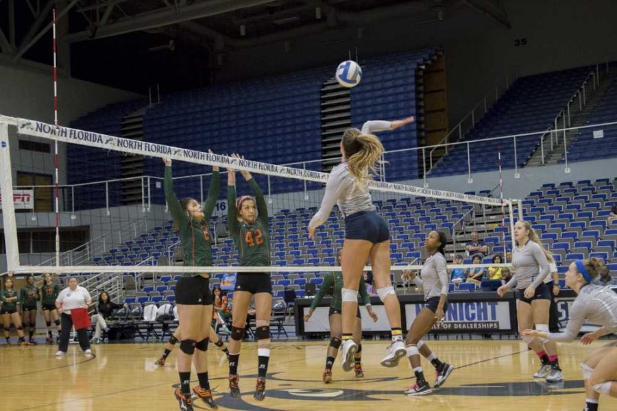 UNF volleyball defeated Florida A&M 3-0, ending a 3-game losing streak.

Photo by Caleb Moseley