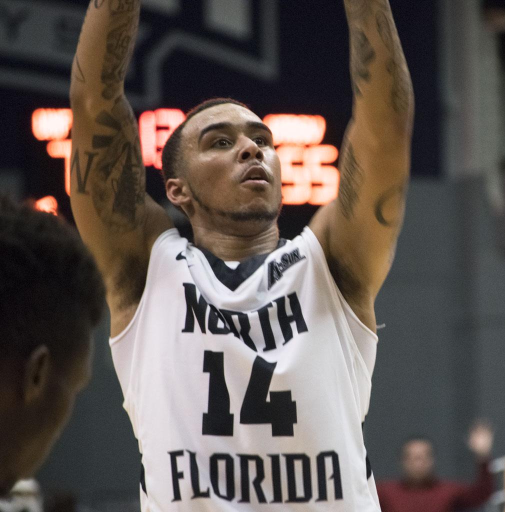 UNF guard Dallas Moore led the Ospreys with 21 points against Louisville. Photo by Christian Ayers