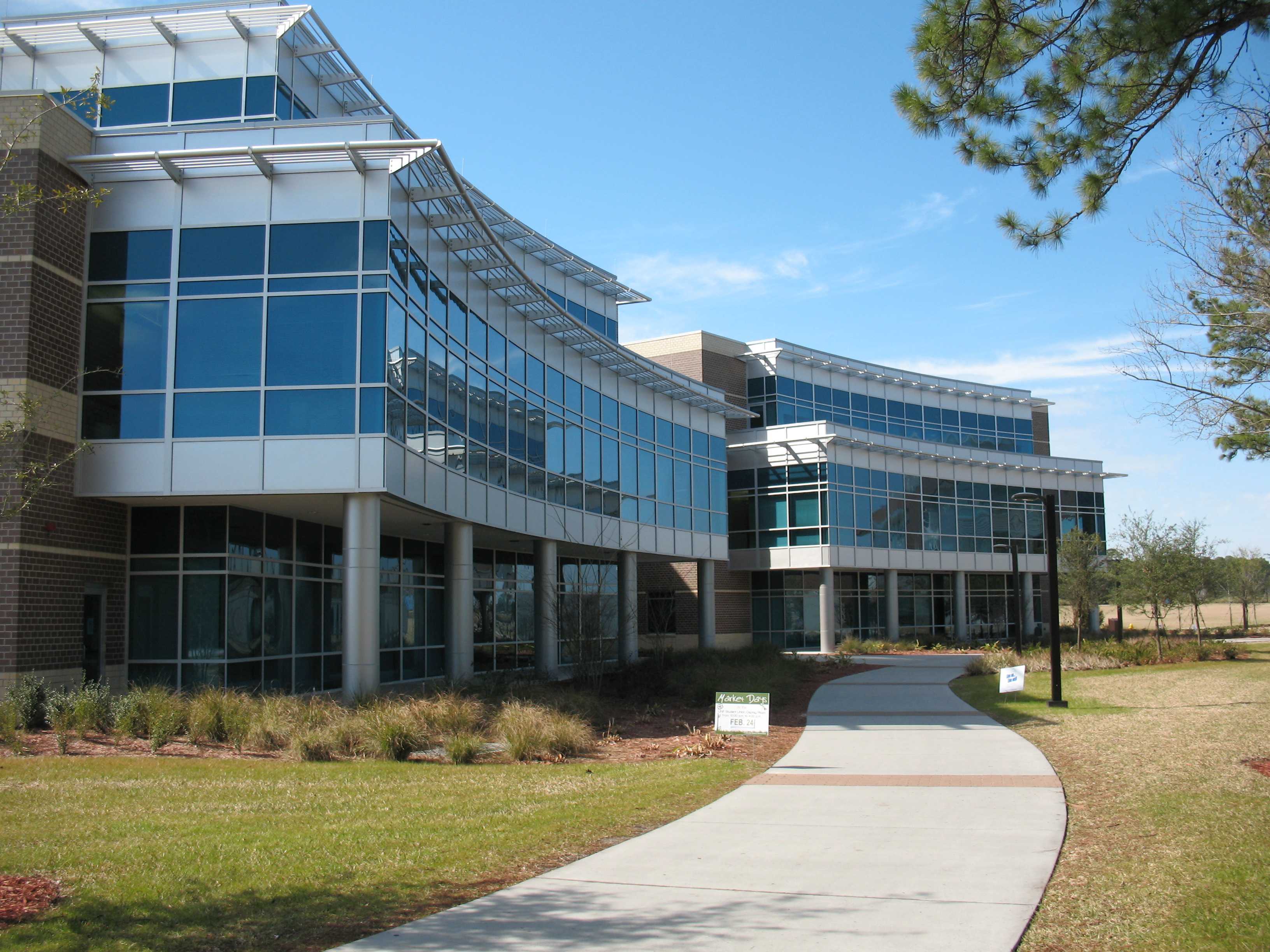 Tom and Betty Petway Hall  Photo courtesy of UNF Digital Commons