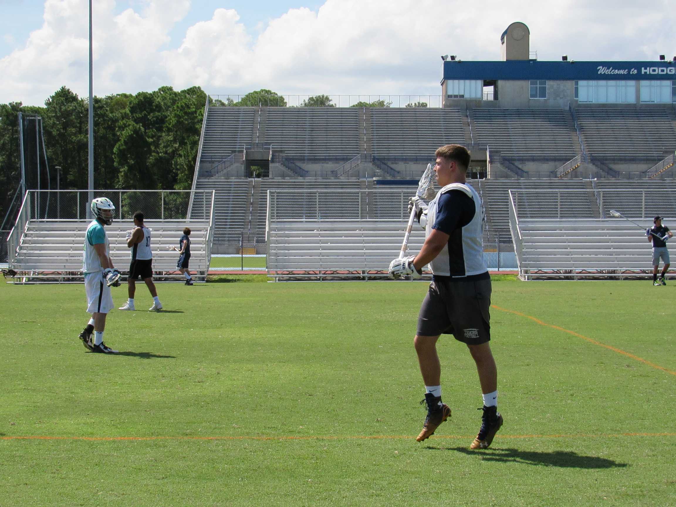 Lacrosse team hosts Alumni Game
