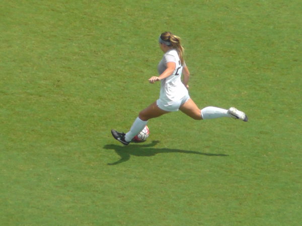 UNF Women's soccer. Photo by Joslyn Simmons