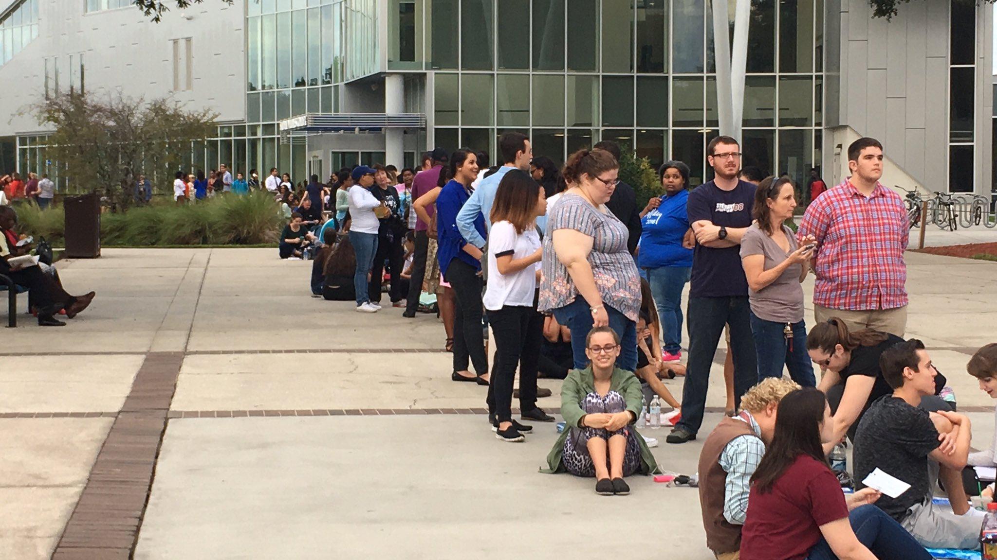 Students wait to be let into the UNF Arena. Photo by Jack Drain