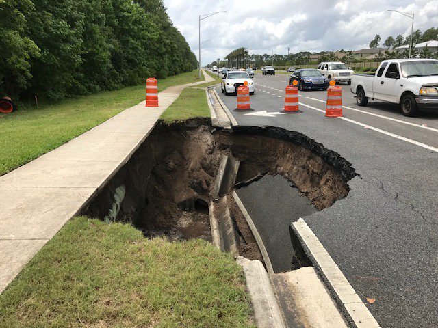 The right turn lanes of Beach Blvd. near Hodges Blvd. has collapsed. Photo courtesy of the Florida Department of Transportation.