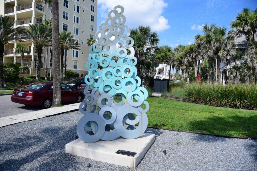 Patricia Macais, "Cohesion", 2017, steel. An older sculpture in the Sculpture Park.