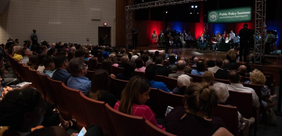 An overview of the audience during Chris King's interview.