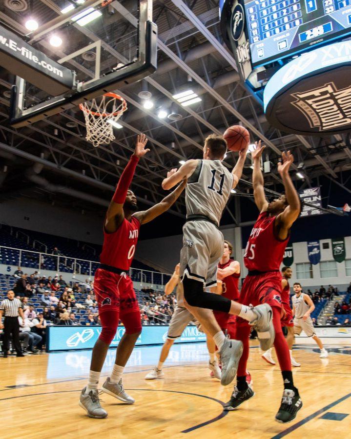 Men's Basketball vs. NJIT 2019
11	Garrett Sams