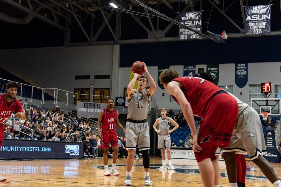 Men's Basketball vs. NJIT 2019
11	Garrett Sams