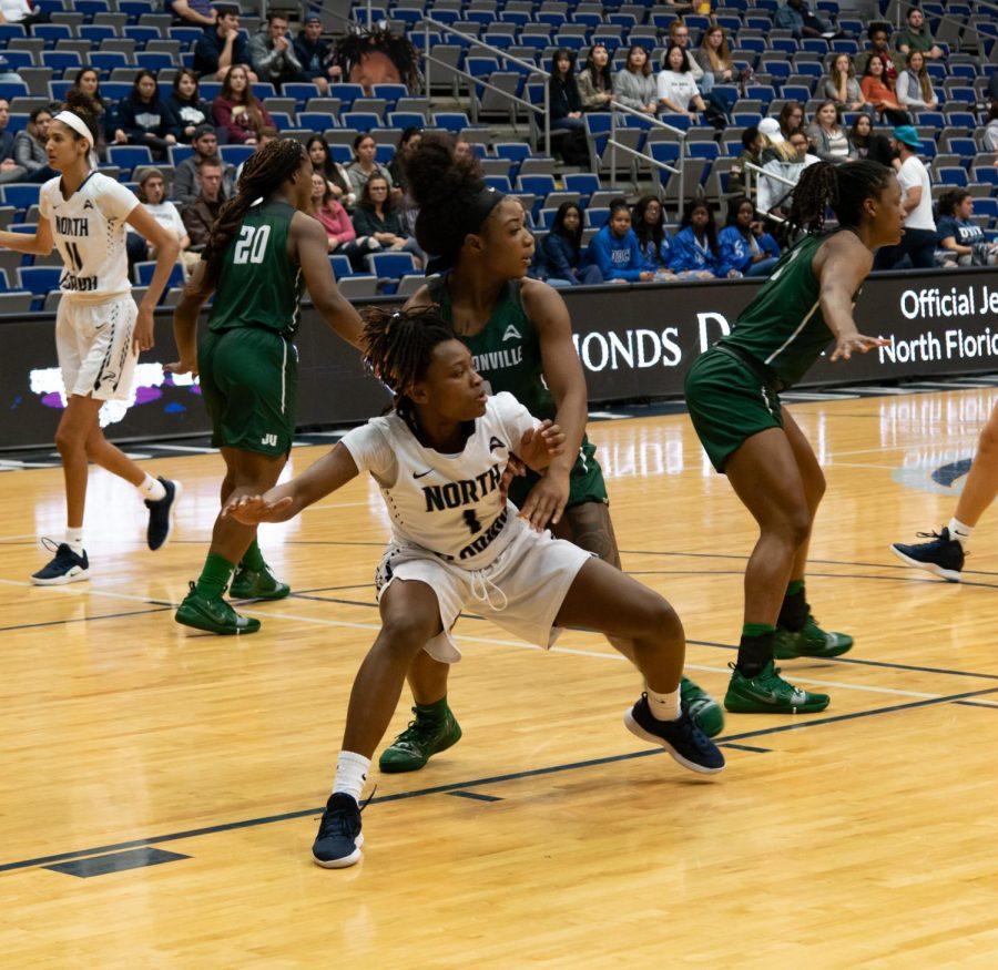Women’s Basketball vs. Jacksonville University 2019
1	Arianna Emanuel-Wright	