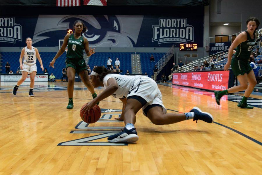 Women’s Basketball vs. Jacksonville University 2019
4	Adrienne Jackson