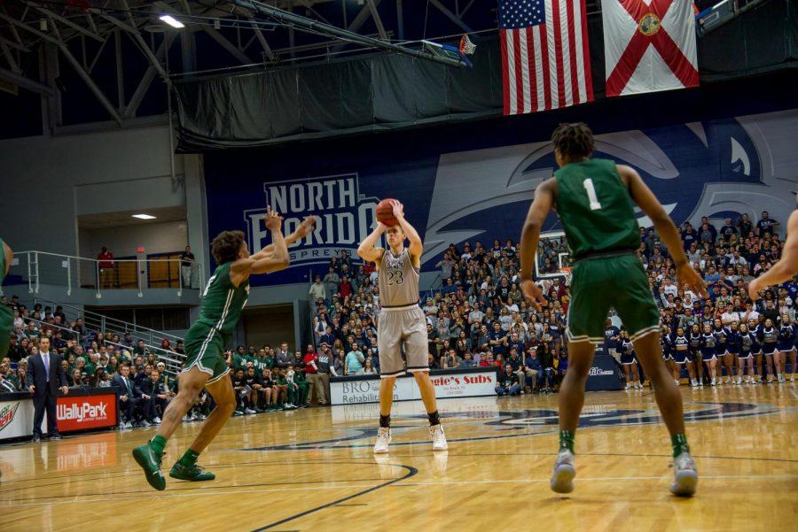Men's Basketball vs. JU 2019
Carter Hendricksen	
