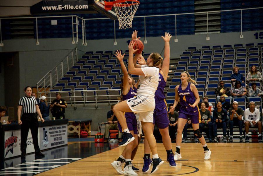 Women's basketball jump shot 4