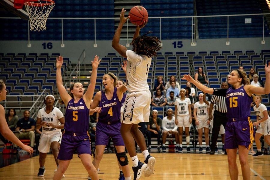Women's basketball jump shot 3