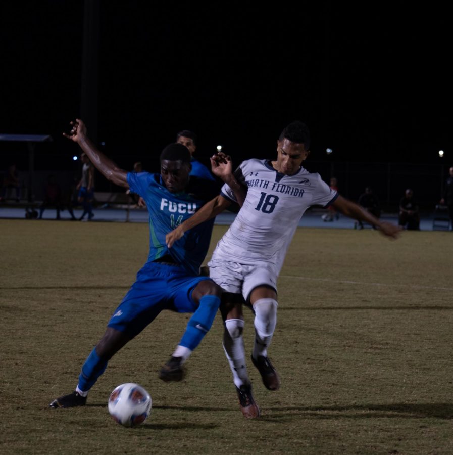 Late goal lifts Eagles over Ospreys in ASUN Men’s Soccer Semifinals