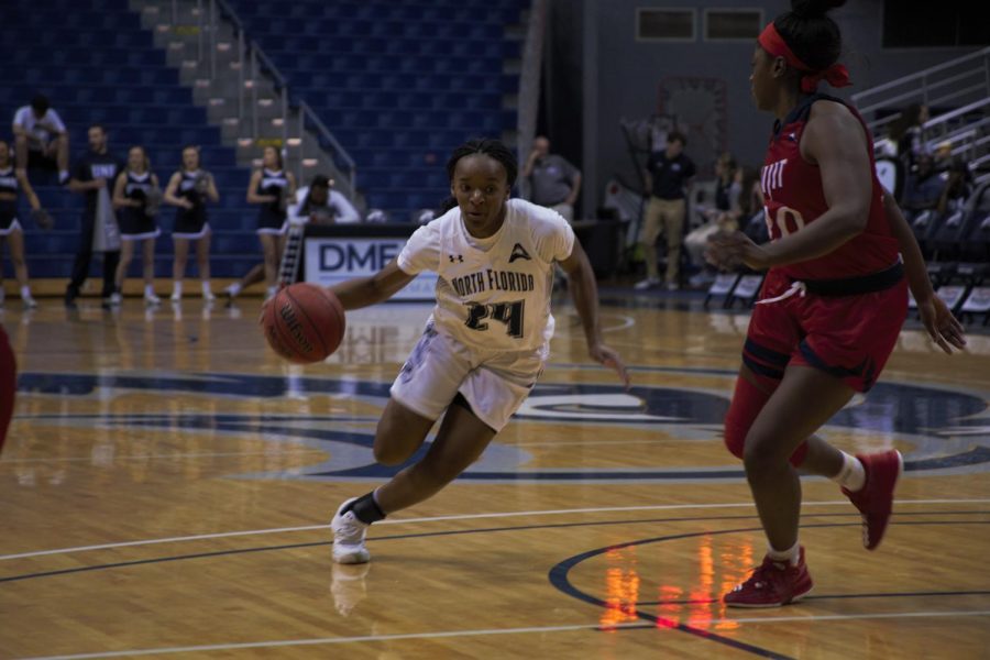 Janesha Green scored 14 points in the loss to Lipscomb.