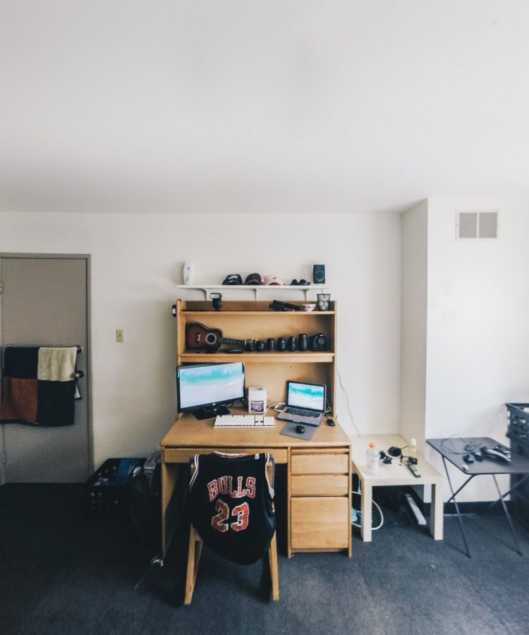 Dorm rooms, one of the on campus amenities that may end up being unavailable to students if Covid-19 cases surge. 
(image from unsplash.com)