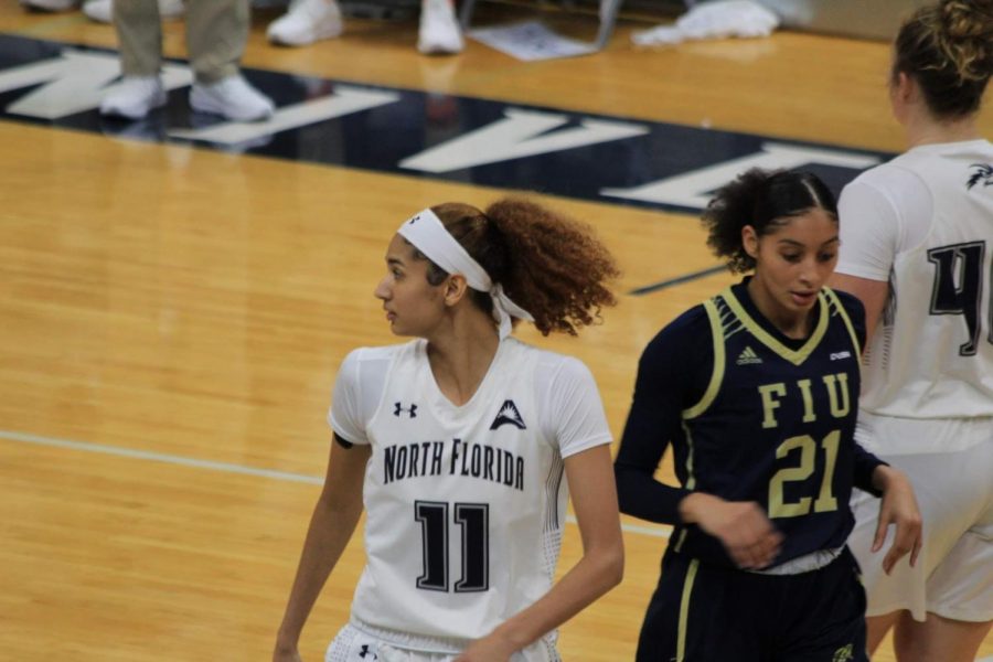 Sisters square off as Lady Ospreys win in last-second thriller