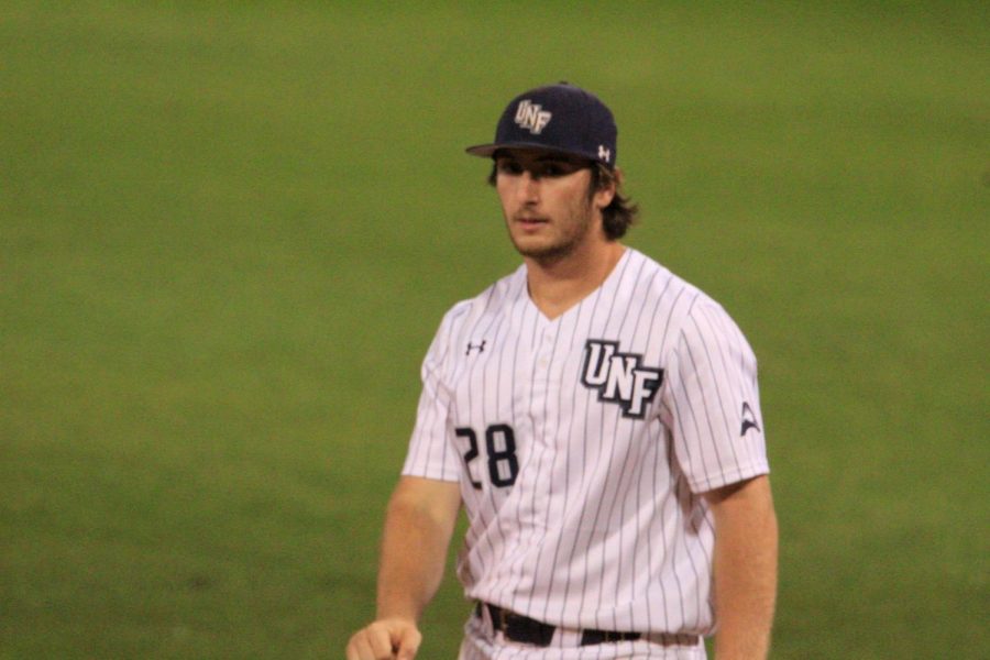 Thanks to two home runs by graduate transfer Alex Kachler, the Ospreys were able to defeat the Bulldogs in Athens on Friday night