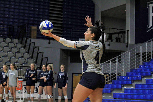 Volleyball battles, defeats JU in defensive slugfest