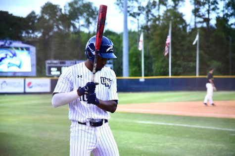 UNF left fielder Justin Holmes led the team in run production on Tuesday, bringing in two of the team’s five runs.