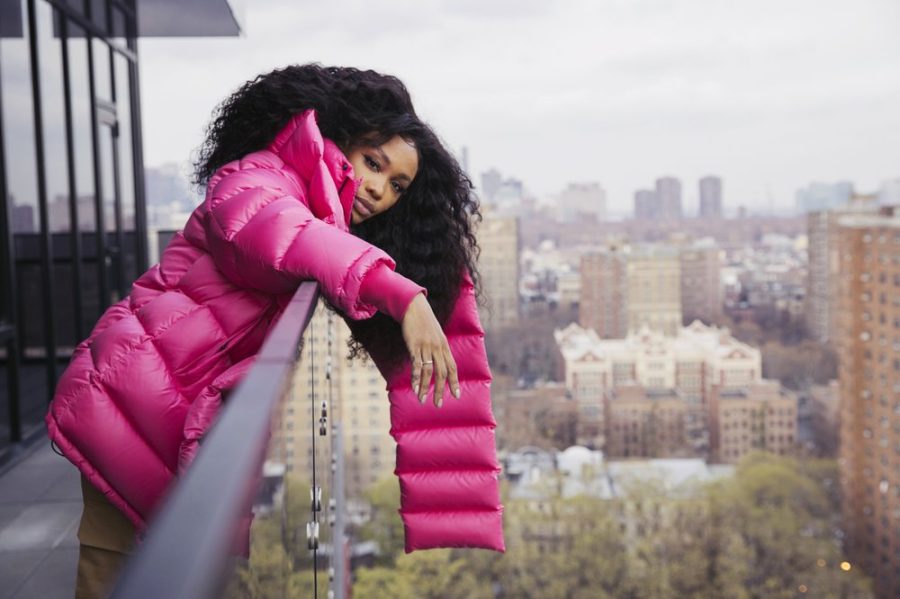 SZA poses for a portrait 