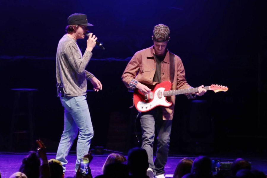 Dylan Marlowe performing at the Saint Augustine Amphitheatre in Saint Augustine, Florida on November 17th, 2022. 