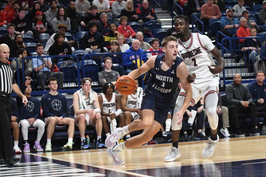 Hendricksen drives along the baseline