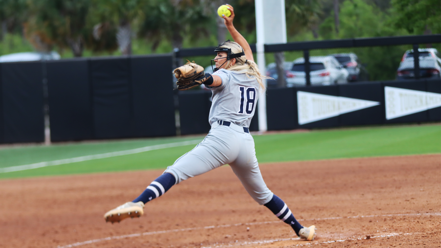 Skyler Stockie pitching