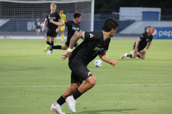 Men’s soccer puts on a scoring clinic in first win of the season