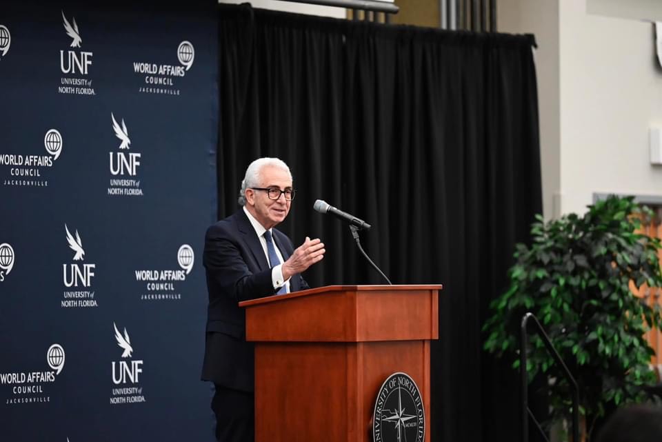 Ernesto Zedillo speaking at the Distinguished Voices Lecture on Tuesday night (Photo courtesy of the World Affairs Council)