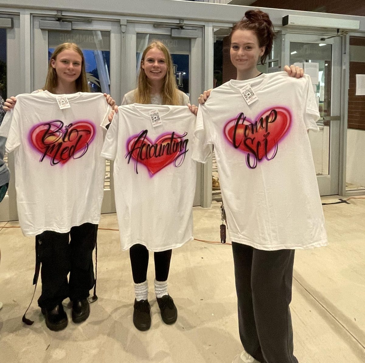 Students with their airbrush t-shirts