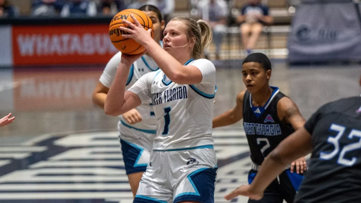 Jamisyn Stinson made her first career start in North Florida's 79-71 loss to West Georgia (Courtesy of UNF Athletics)