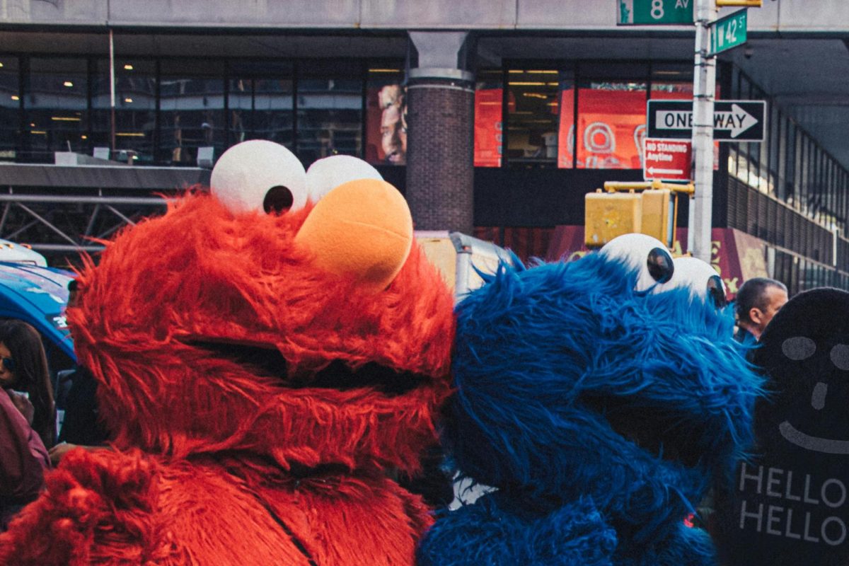 Performers dressed as Elmo and Cookie Monster in New York City (Matthis Volquardsen/Pexels)