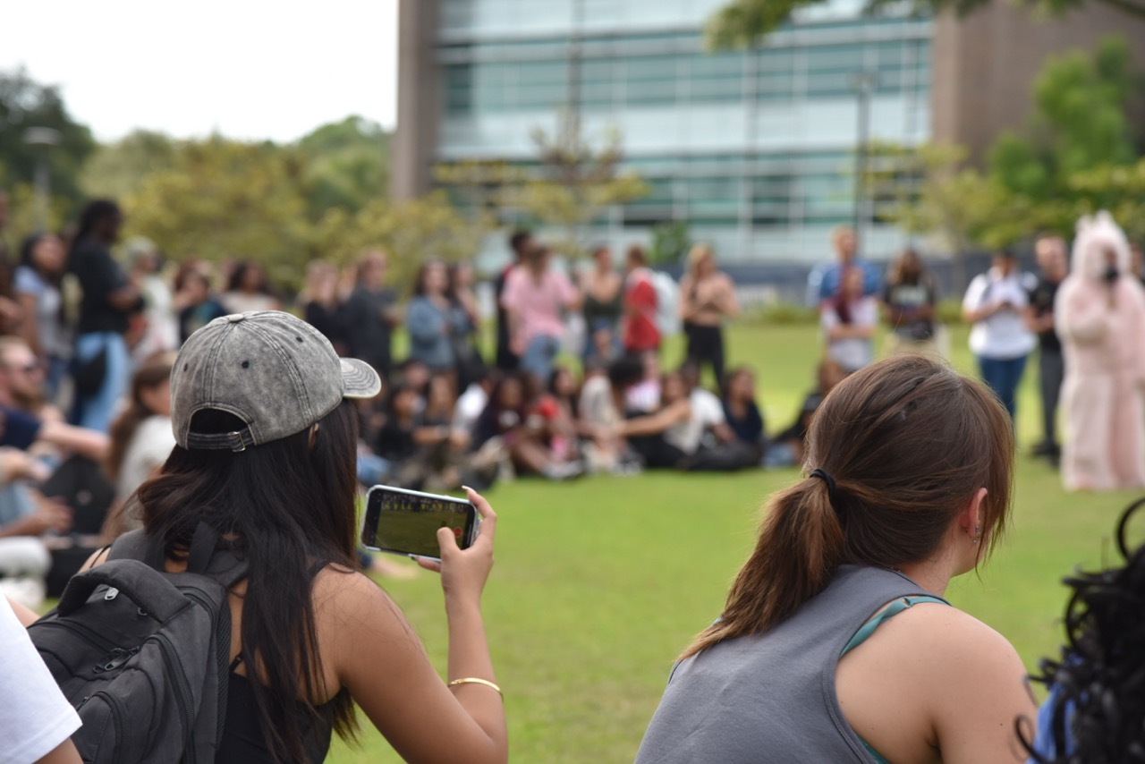 Jorts and matcha lattes take over UNF Green for ‘performative male’ contest