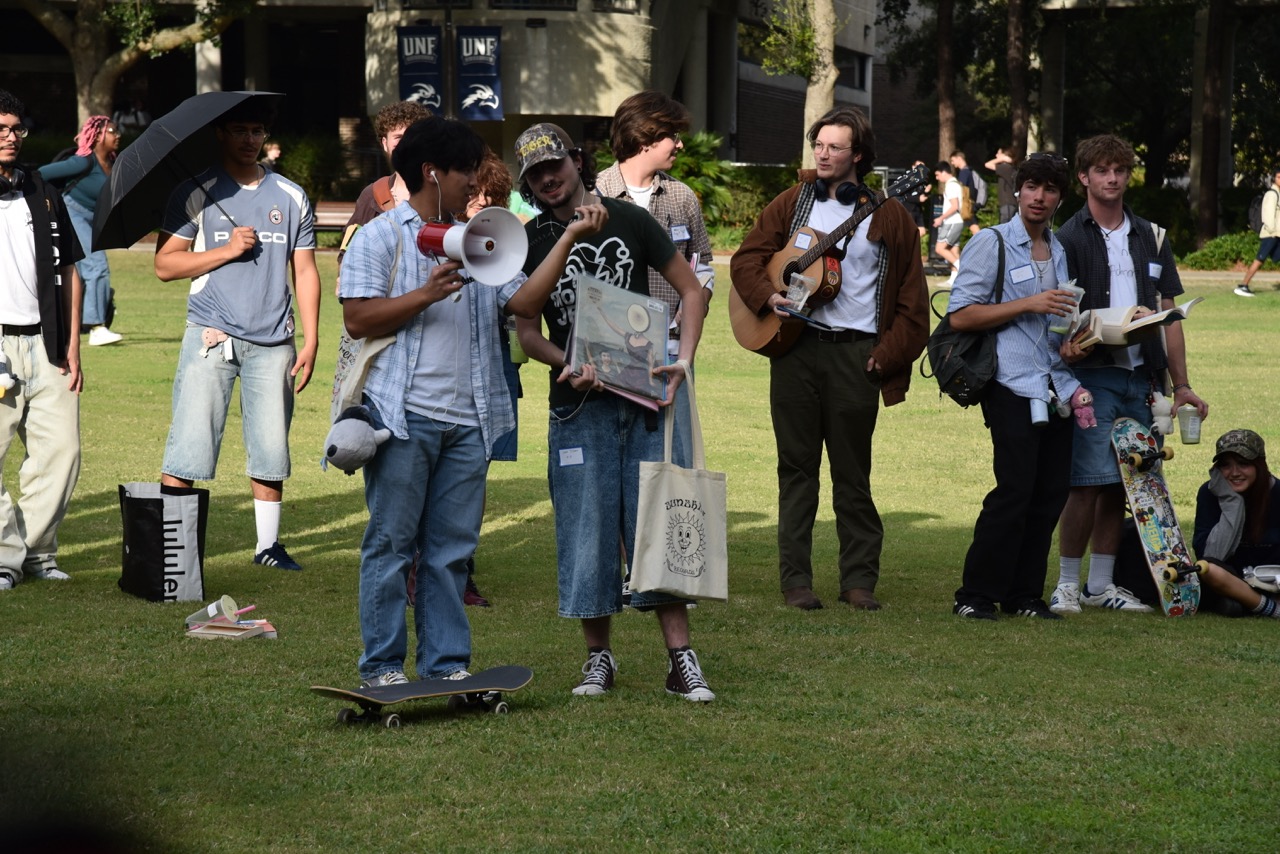 Jorts and matcha lattes take over UNF Green for ‘performative male’ contest