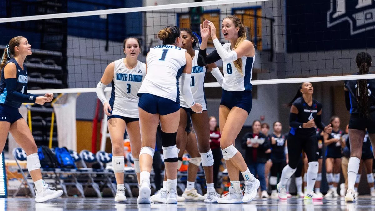 UNF Volleyball splits its first conference games, defeating West Georgia and falling to Queens. 